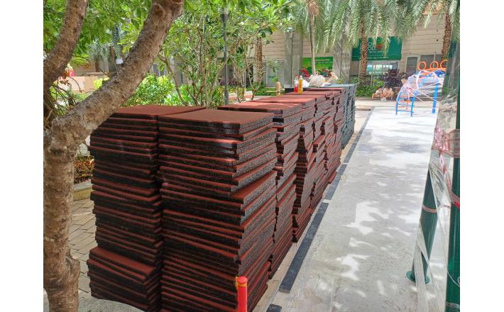Công Trinh Lắp Đặt Gạch Cao Su 